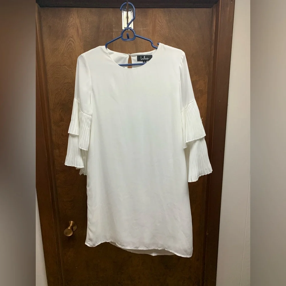 White shift dress - lulus - size small - Picture 2 of 7
